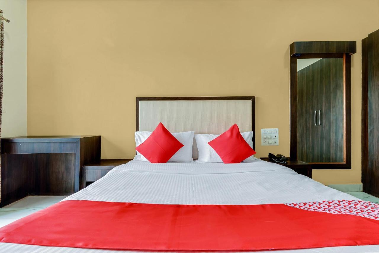 Oyo 48352 Hotel Bhagyalaxmi Kala Экстерьер фото