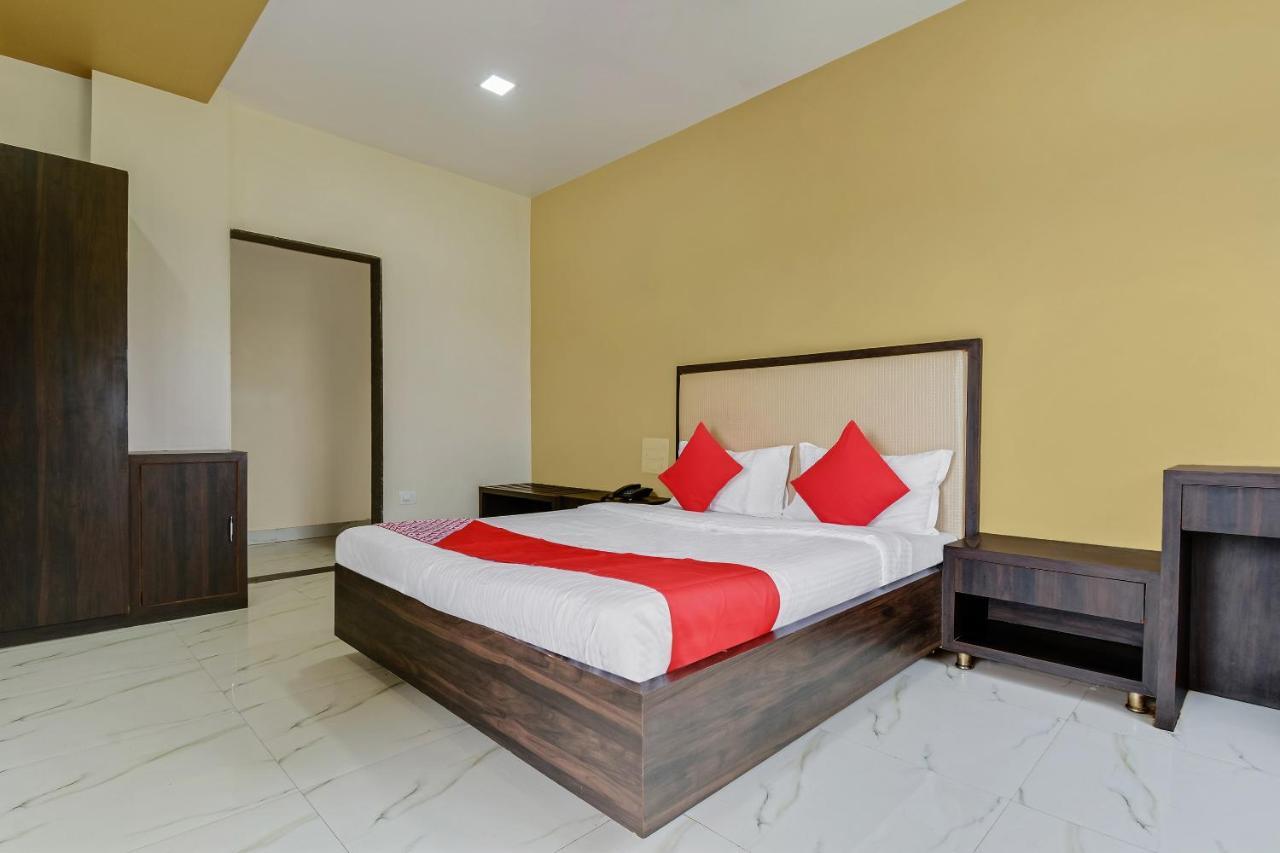 Oyo 48352 Hotel Bhagyalaxmi Kala Экстерьер фото